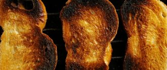 How to clean the inside of a toaster from crumbs and carbon deposits
