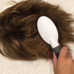 How to comb a synthetic hair wig