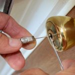 How to open an interior door lock