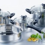Stainless steel is used to produce beautiful and functional cookware. To preserve the external and operational properties of the products, and prevent the pots from darkening, provide them with proper care. 