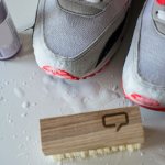 Вымыть замшевые кроссовки
